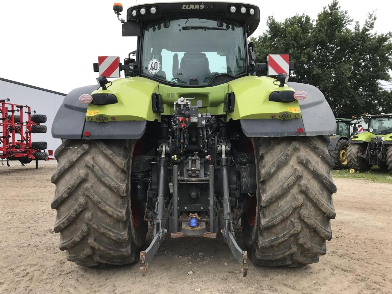 CLAAS Axion 950 - Tracteur agricole: photos 5 CLAAS Axion 950 - Tracteur agricole: photos 5