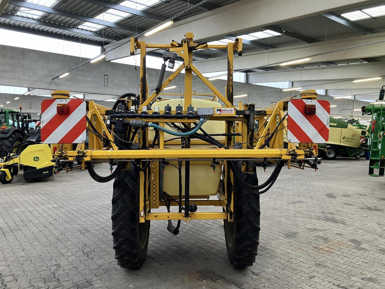 Dubex Junior 2000 Liter - Pulvérisateur traîné: photos 4 Dubex Junior 2000 Liter - Pulvérisateur traîné: photos 4