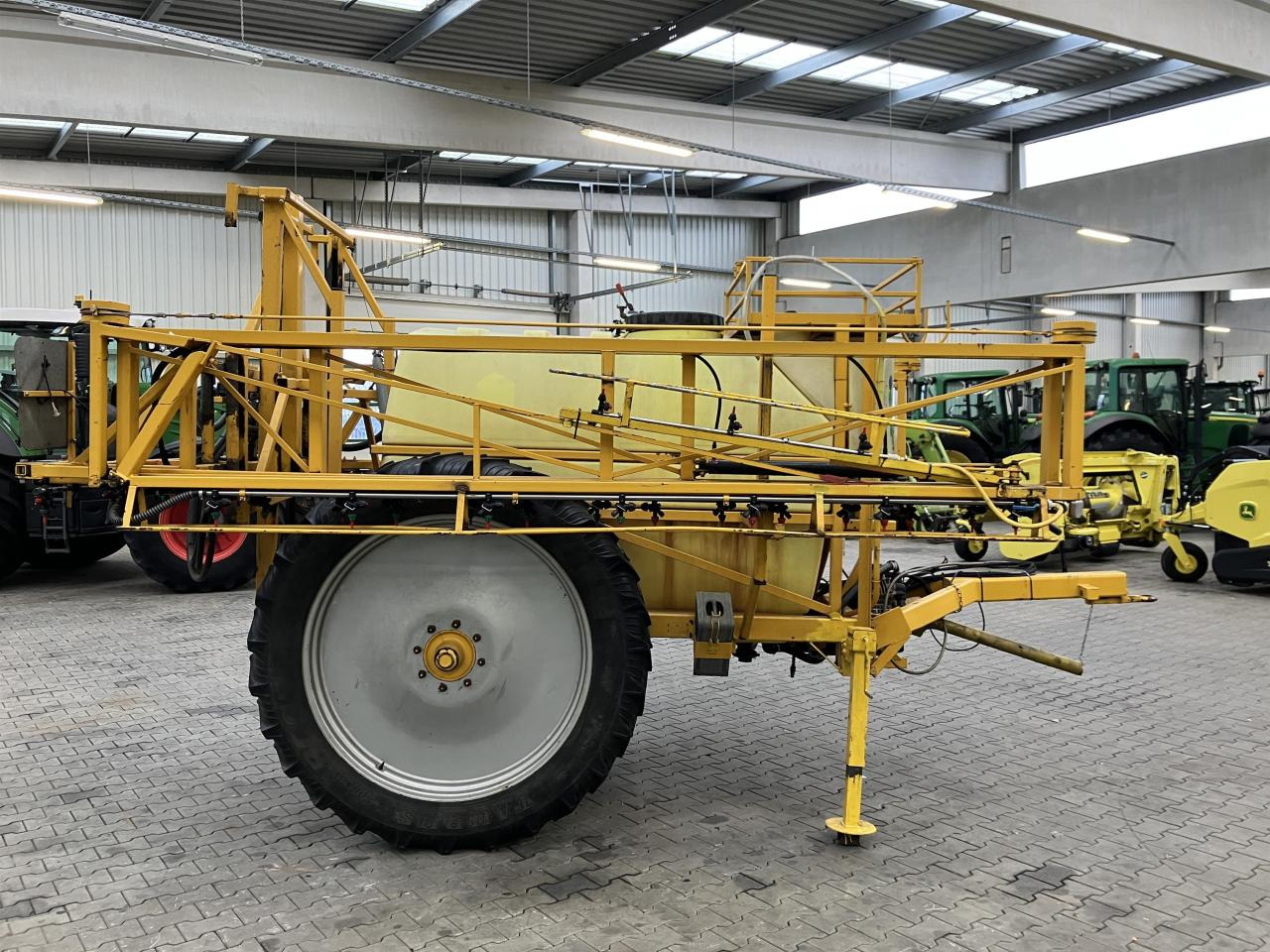 Dubex Junior 2000 Liter - Pulvérisateur traîné: photos 3 Dubex Junior 2000 Liter - Pulvérisateur traîné: photos 3