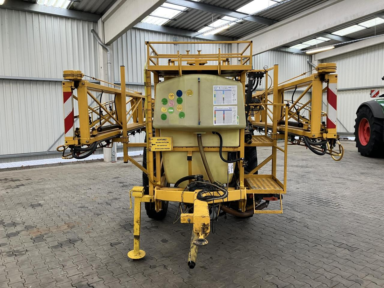 Dubex Junior 2000 Liter - Pulvérisateur traîné: photos 2 Dubex Junior 2000 Liter - Pulvérisateur traîné: photos 2