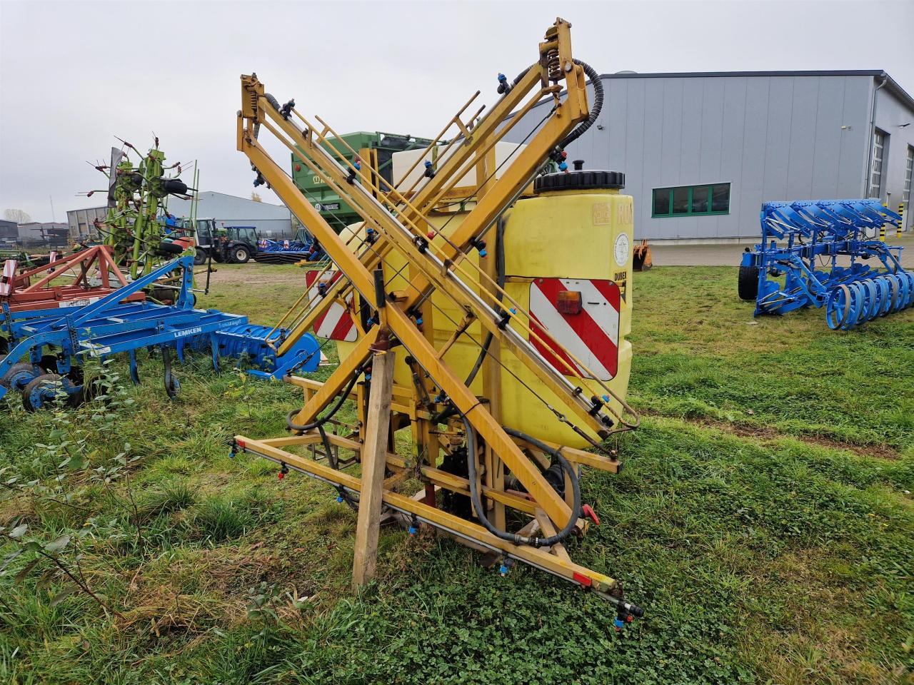 Dubex MODEL 1 - Pulvérisateur traîné: photos 2 Dubex MODEL 1 - Pulvérisateur traîné: photos 2