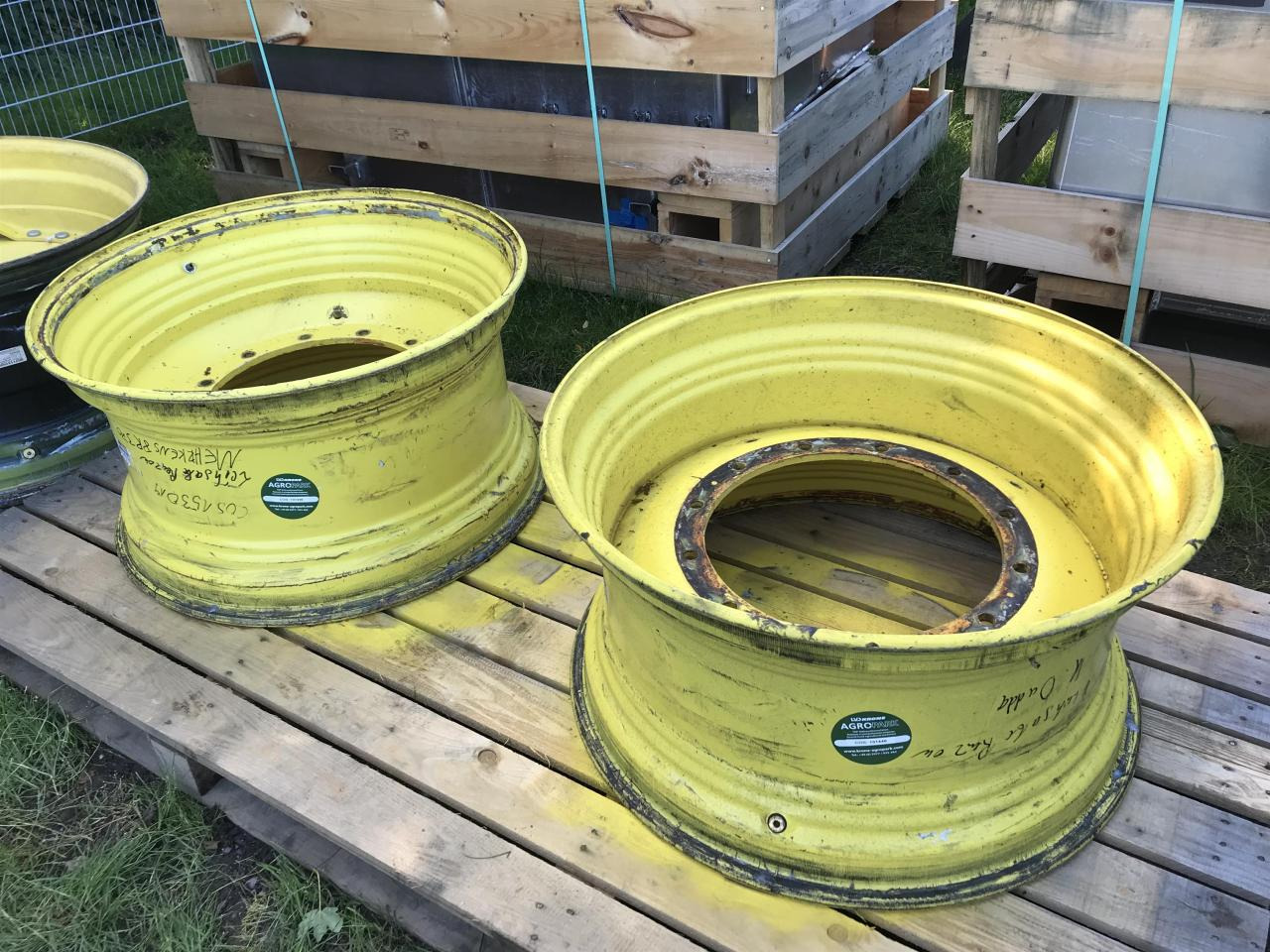 John Deere 18x34 - Pneu pour Machine agricole: photos 1 John Deere 18x34 - Pneu pour Machine agricole: photos 1