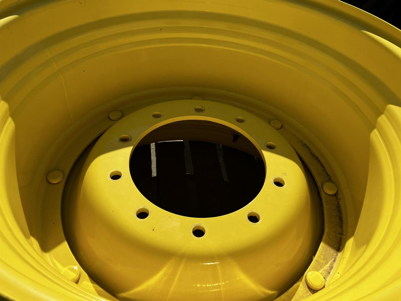 John Deere 20x30 - Pneu pour Machine agricole: photos 2 John Deere 20x30 - Pneu pour Machine agricole: photos 2