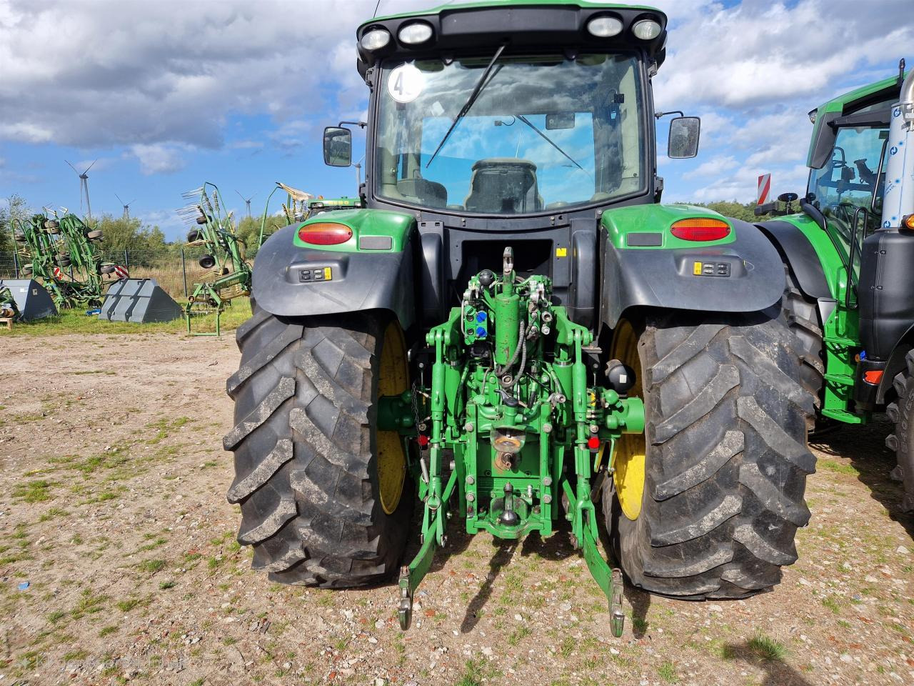 John Deere 6140R - Tracteur agricole: photos 3 John Deere 6140R - Tracteur agricole: photos 3