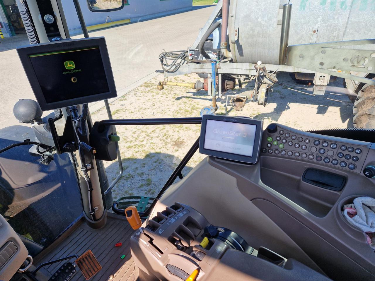 John Deere 6150R - Tracteur agricole: photos 5 John Deere 6150R - Tracteur agricole: photos 5