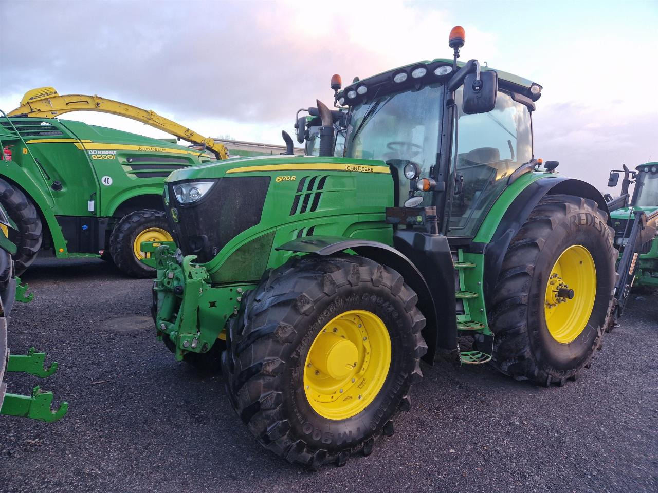 John Deere 6170R - Tracteur agricole: photos 1 John Deere 6170R - Tracteur agricole: photos 1