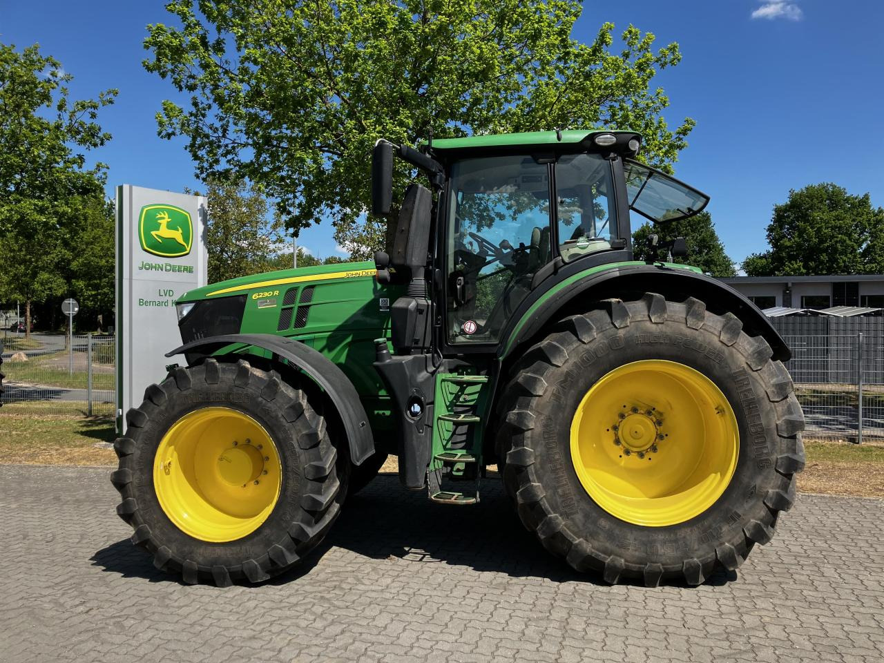 John Deere 6230R - Tracteur agricole: photos 1 John Deere 6230R - Tracteur agricole: photos 1
