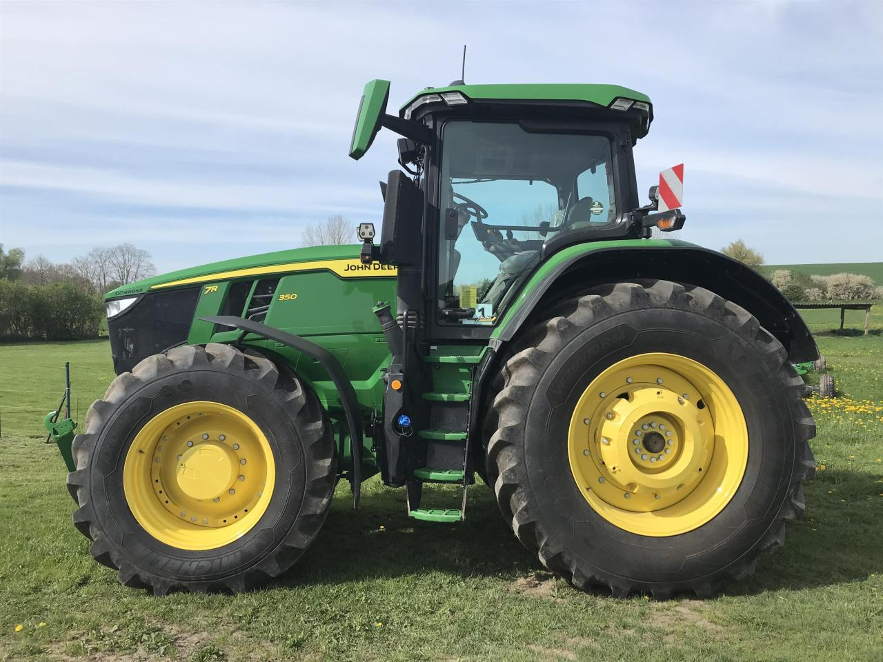 John Deere 7R 350 - Tracteur agricole: photos 1 John Deere 7R 350 - Tracteur agricole: photos 1