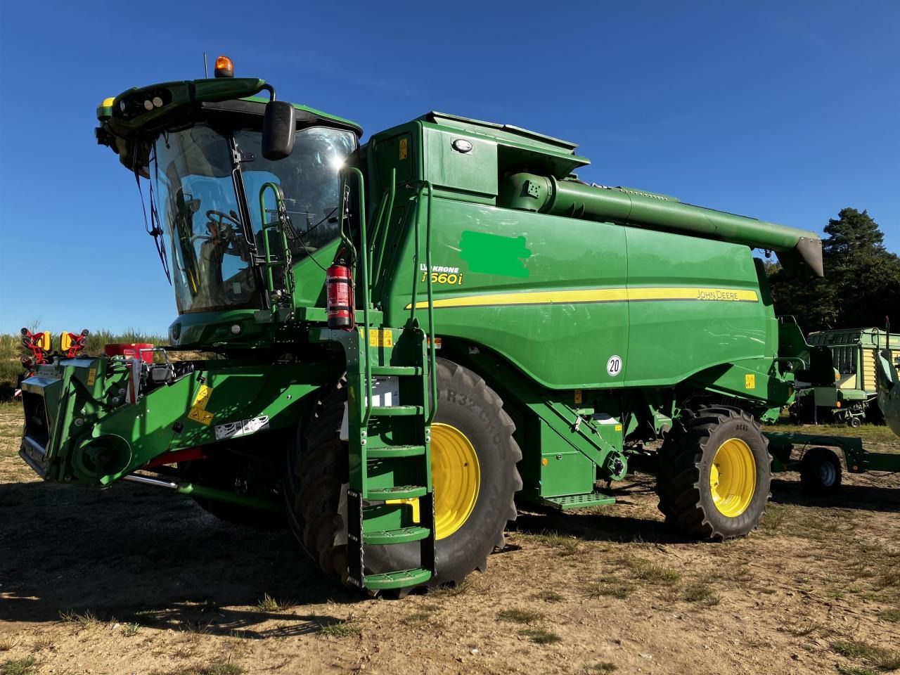 John Deere T660i - Moissonneuse-batteuse: photos 1 John Deere T660i - Moissonneuse-batteuse: photos 1