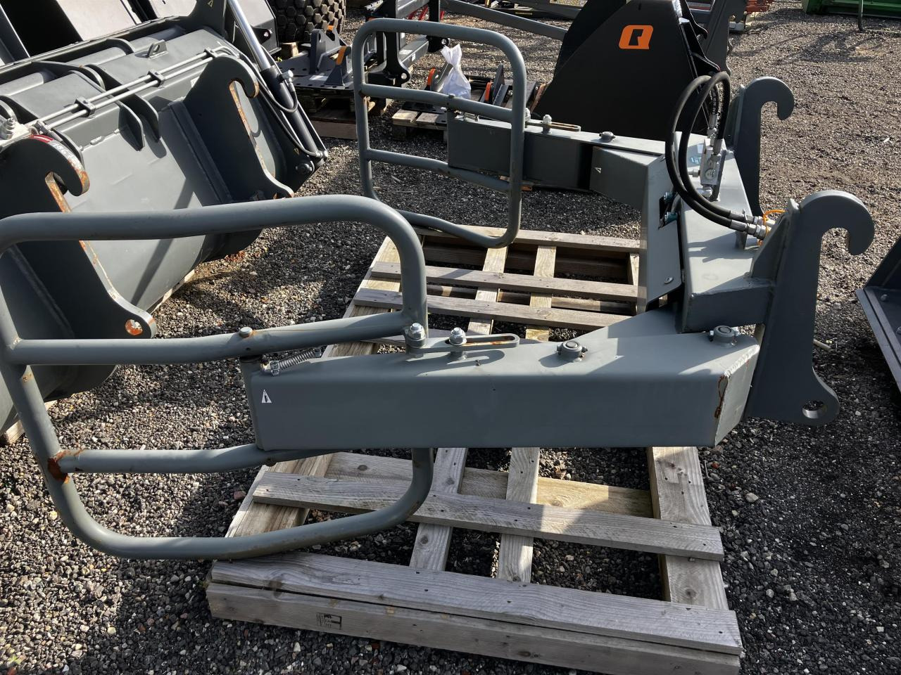 Kramer Ballenzange - Chargeur frontal pour tracteur: photos 3 Kramer Ballenzange - Chargeur frontal pour tracteur: photos 3