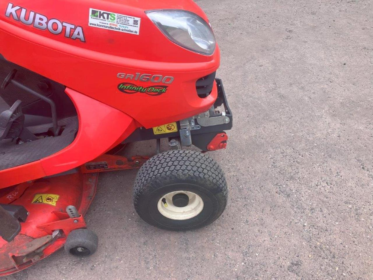 Kubota GR1600-ID-II - Motofaucheuse: photos 3 Kubota GR1600-ID-II - Motofaucheuse: photos 3