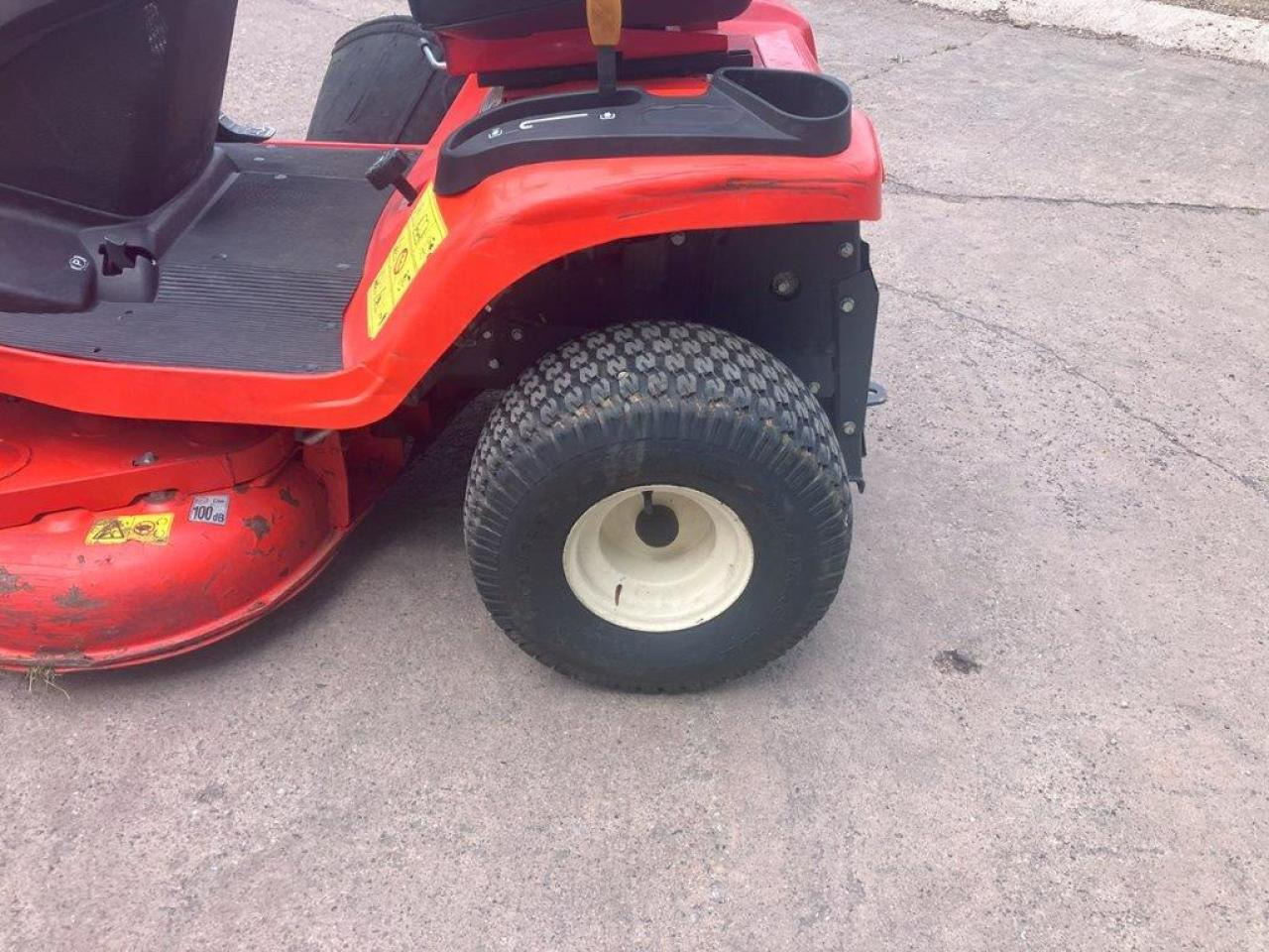 Kubota GR1600-ID-II - Motofaucheuse: photos 5 Kubota GR1600-ID-II - Motofaucheuse: photos 5