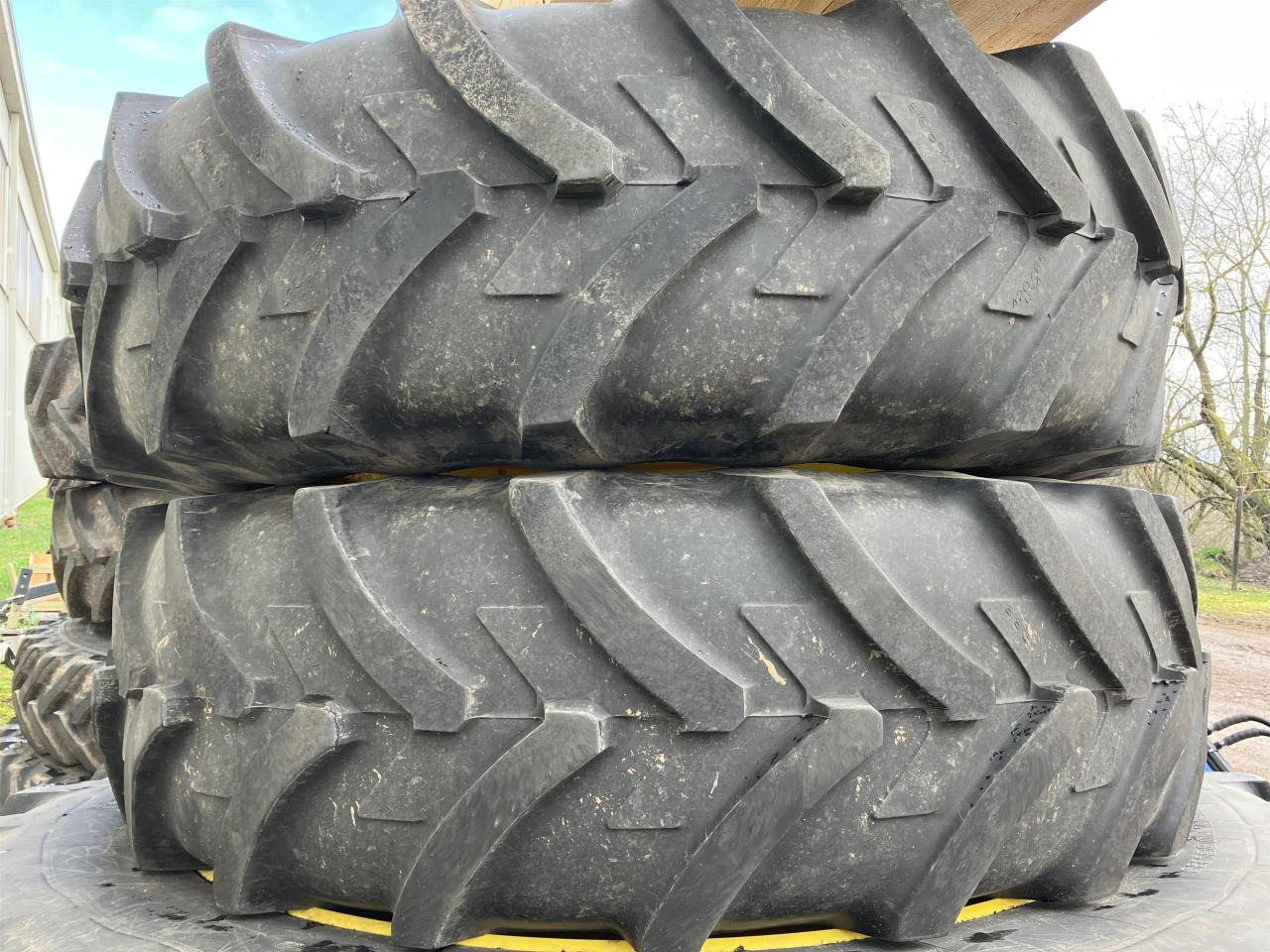 Michelin 420/85R34 - Pneu pour Machine agricole: photos 1 Michelin 420/85R34 - Pneu pour Machine agricole: photos 1