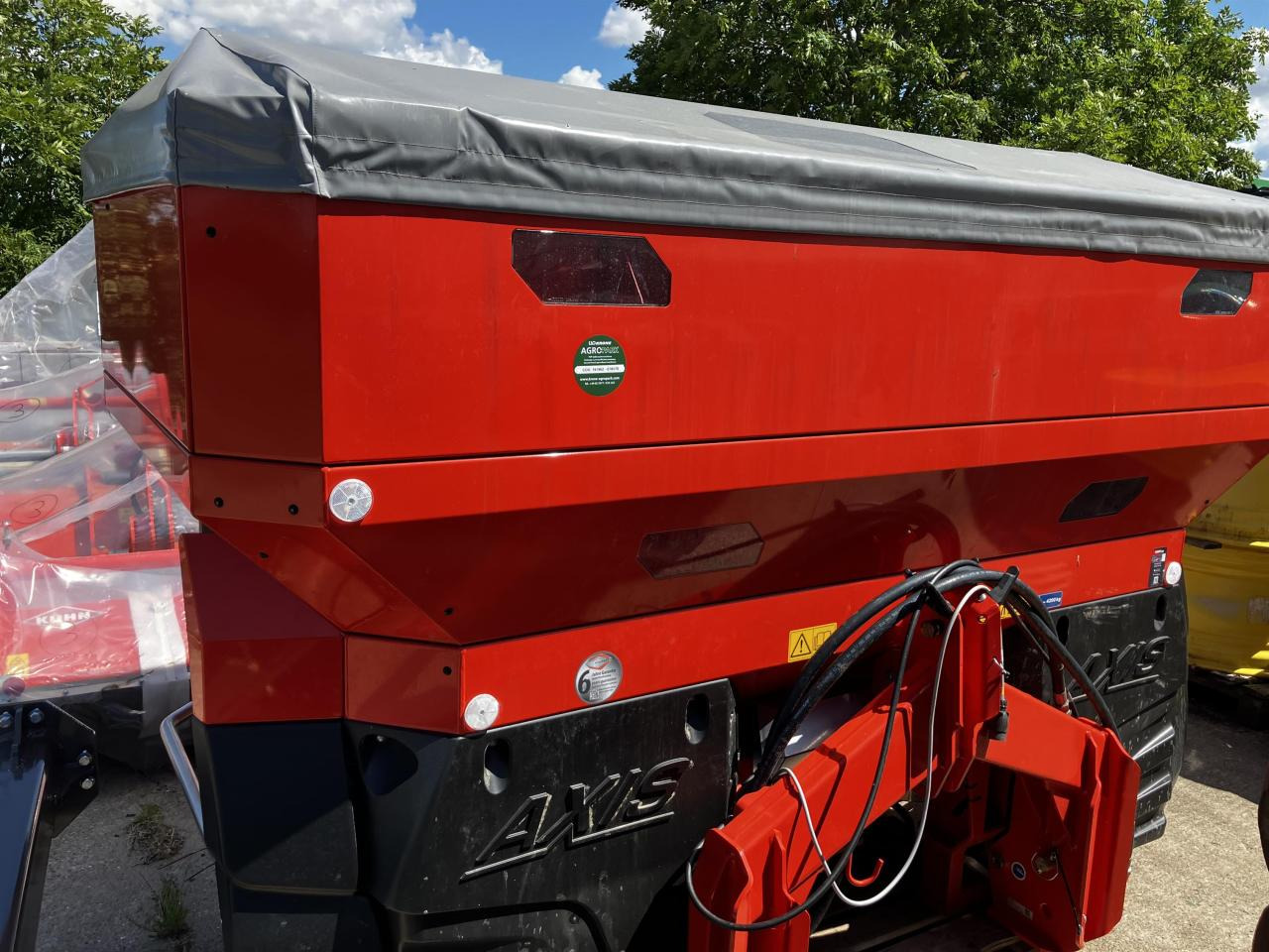 Rauch Axis H 50.2 EMC + W - Distributeur d'engrais: photos 3 Rauch Axis H 50.2 EMC + W - Distributeur d'engrais: photos 3