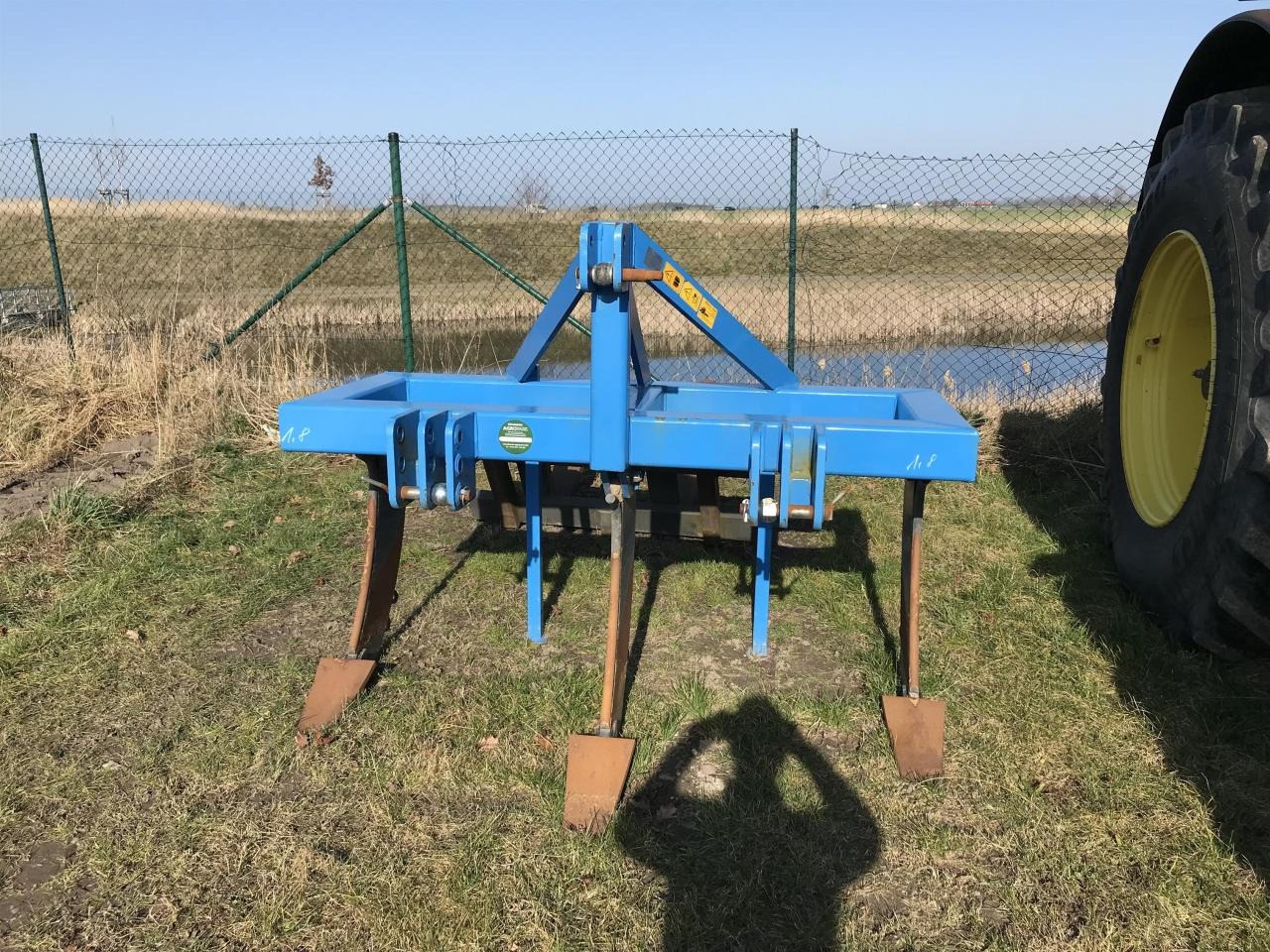 SVD Tiefenlockerer 3-1800 - Bineuse: photos 1 SVD Tiefenlockerer 3-1800 - Bineuse: photos 1
