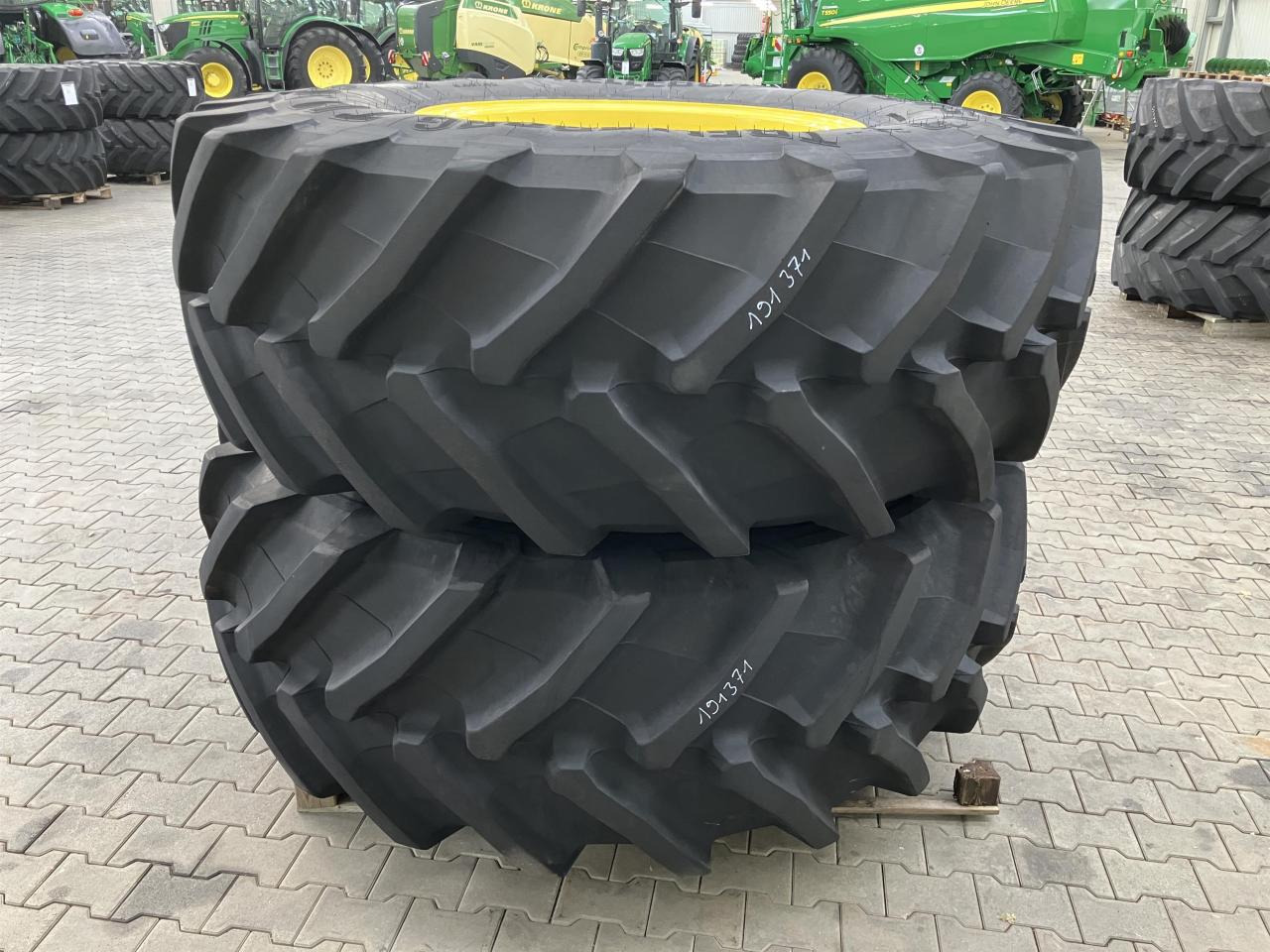 Trelleborg 650/85R38 - Pneu pour Machine agricole: photos 4 Trelleborg 650/85R38 - Pneu pour Machine agricole: photos 4