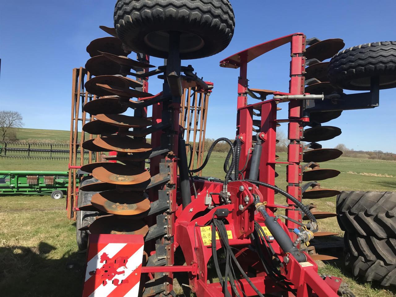 Tulip Multidisc 600 XX - Cover crop: photos 4 Tulip Multidisc 600 XX - Cover crop: photos 4