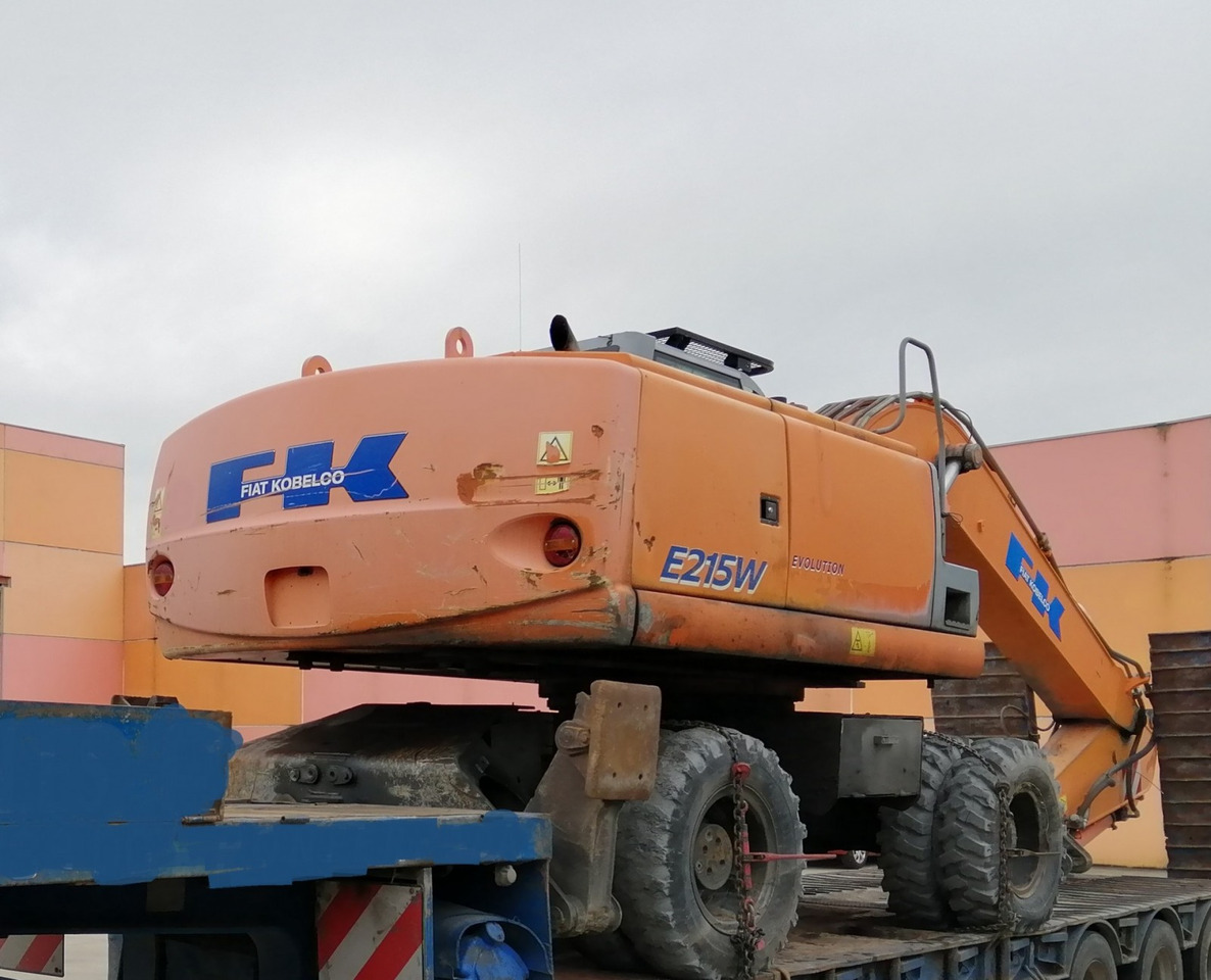 EXCABADORA DE RUEDAS E215W - Pelle sur pneus: photos 3 EXCABADORA DE RUEDAS E215W - Pelle sur pneus: photos 3