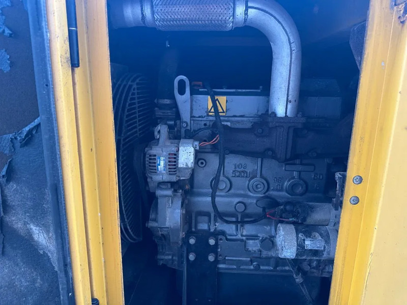 Groupe électrogène Atlas-Copco QAS 38 Yanmar Mecc Alte Spa 40 kVA Silent generatorset: photos 10