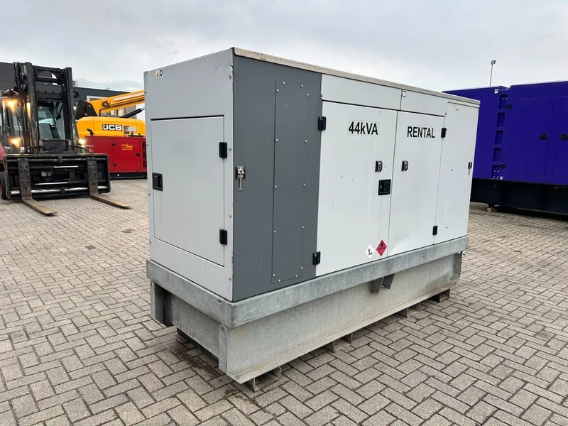 Europower EPUS44TDE Kubota Leroy Somer 44 kVA Supersilent Rental generatorset - Groupe électrogène: photos 4 Europower EPUS44TDE Kubota Leroy Somer 44 kVA Supersilent Rental generatorset - Groupe électrogène: photos 4