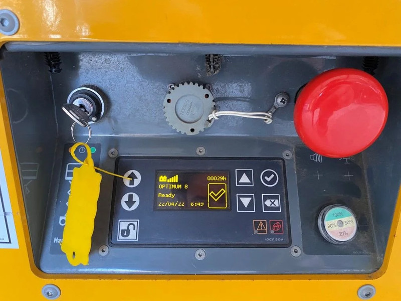 Haulotte Optimum 8 Elektrische Schaarhoogwerker 7.8 meter werkhoogte als nieuw ! 28 uur ! - Nacelle ciseaux: photos 5 Haulotte Optimum 8 Elektrische Schaarhoogwerker 7.8 meter werkhoogte als nieuw ! 28 uur ! - Nacelle ciseaux: photos 5