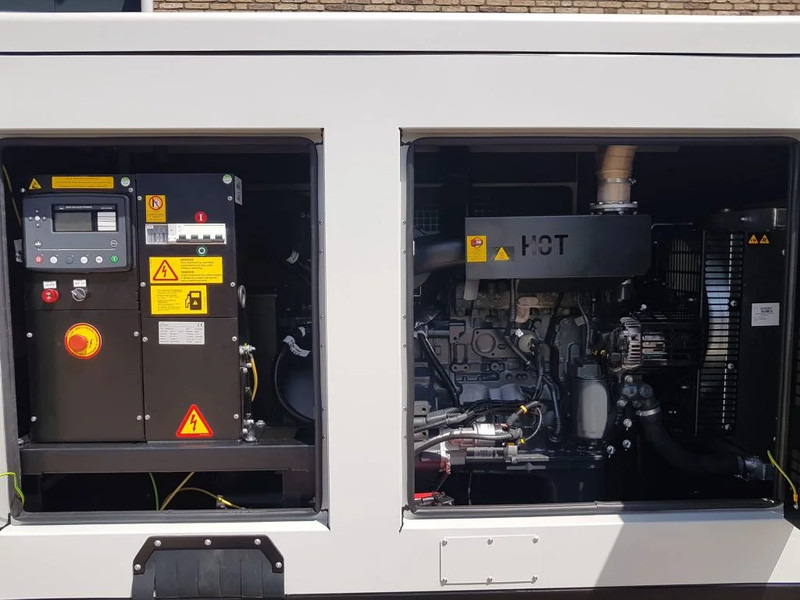 Himoinsa HFW60 Iveco Stamford 60 kVA Supersilent generatorset New ! - Groupe électrogène: photos 3 Himoinsa HFW60 Iveco Stamford 60 kVA Supersilent generatorset New ! - Groupe électrogène: photos 3