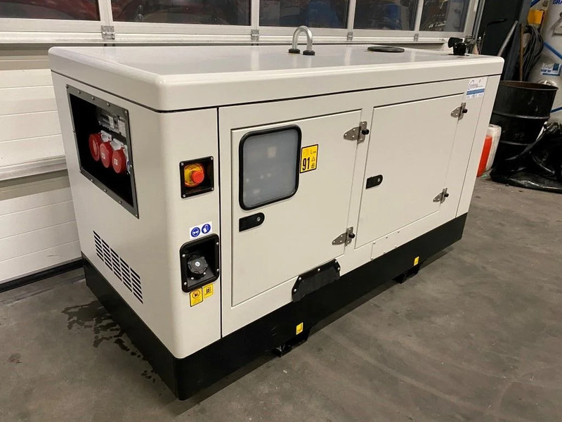 Himoinsa Yanmar Stamford 35 kVA Supersilent Generatorset Nieuw ! - Groupe électrogène: photos 2 Himoinsa Yanmar Stamford 35 kVA Supersilent Generatorset Nieuw ! - Groupe électrogène: photos 2