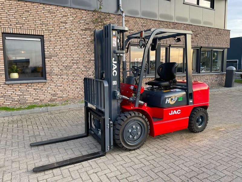 Isuzu JAC CPCD30 3 ton Triplex Freelift Sideshift Diesel Heftruck New ! - Chariot élévateur diesel: photos 2 Isuzu JAC CPCD30 3 ton Triplex Freelift Sideshift Diesel Heftruck New ! - Chariot élévateur diesel: photos 2