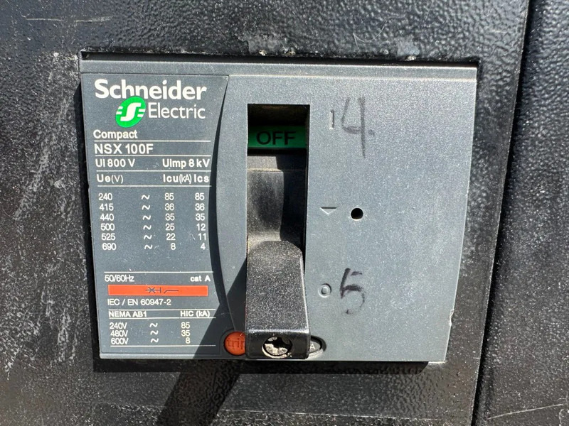 Groupe électrogène Iveco FPT F32 AM1A Leroy Somer 32 kVA Silent generatorset 408 hours !: photos 12 Groupe électrogène Iveco FPT F32 AM1A Leroy Somer 32 kVA Silent generatorset 408 hours !: photos 12