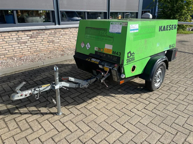 Kaeser M43 Kubota 4,2 m3 / min 7 Bar 30 kW Mobiele Silent Diesel Compressor - Compresseur d'air: photos 2 Kaeser M43 Kubota 4,2 m3 / min 7 Bar 30 kW Mobiele Silent Diesel Compressor - Compresseur d'air: photos 2