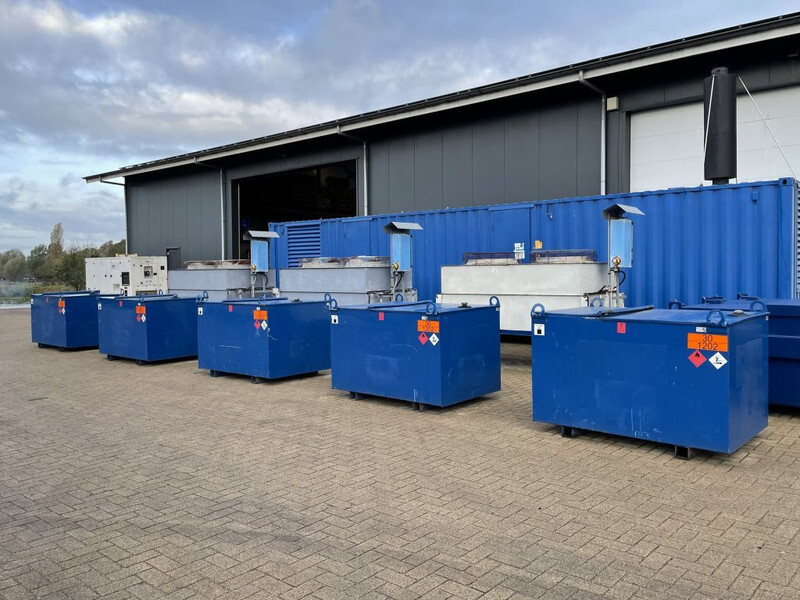 Kiwa IBC 1000 liter dieseltank met keuring - Cuve de stockage: photos 1 Kiwa IBC 1000 liter dieseltank met keuring - Cuve de stockage: photos 1