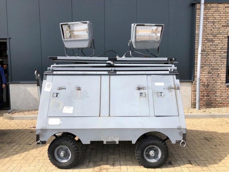 Kubota Kohler Portable Floodlight NF2D Kohler Portable Floodlight NF2D 7 kW light generatorset - Mat d'éclairage: photos 2 Kubota Kohler Portable Floodlight NF2D Kohler Portable Floodlight NF2D 7 kW light generatorset - Mat d'éclairage: photos 2