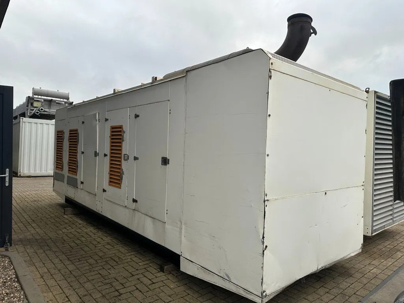Perkins 4006-23TAG3A Stamford 900 kVA Silent generatorset - Groupe électrogène: photos 5 Perkins 4006-23TAG3A Stamford 900 kVA Silent generatorset - Groupe électrogène: photos 5