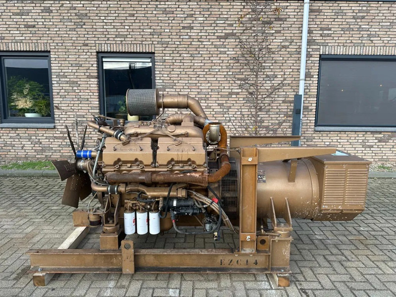 Renault Berliet Leroy Somer 250 kVA noodstroom aggregaat generatorset 148 hours - Groupe électrogène: photos 1 Renault Berliet Leroy Somer 250 kVA noodstroom aggregaat generatorset 148 hours - Groupe électrogène: photos 1