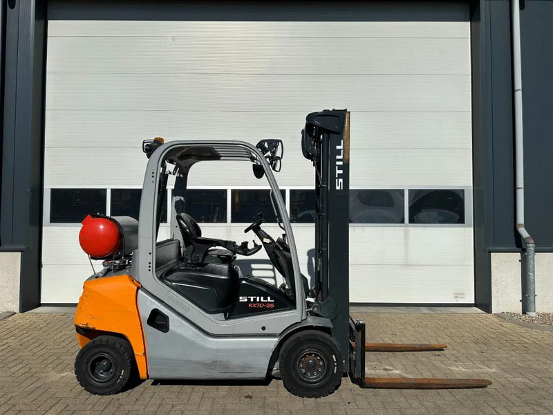 Still RX70-25 T 2.5 ton Duplex Sideshift LPG Heftruck 2020 - Chariot élévateur à gaz: photos 2 Still RX70-25 T 2.5 ton Duplex Sideshift LPG Heftruck 2020 - Chariot élévateur à gaz: photos 2