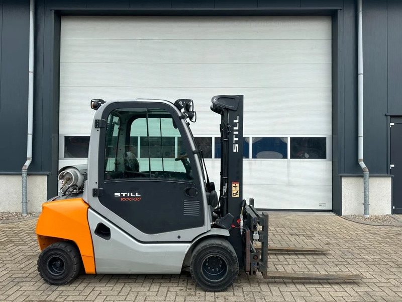 Still RX70-30T 3 ton Duplex Freelift Sideshift Positioner Vorkenversteller LPG Heftruck 2017 - Chariot élévateur à gaz: photos 2 Still RX70-30T 3 ton Duplex Freelift Sideshift Positioner Vorkenversteller LPG Heftruck 2017 - Chariot élévateur à gaz: photos 2
