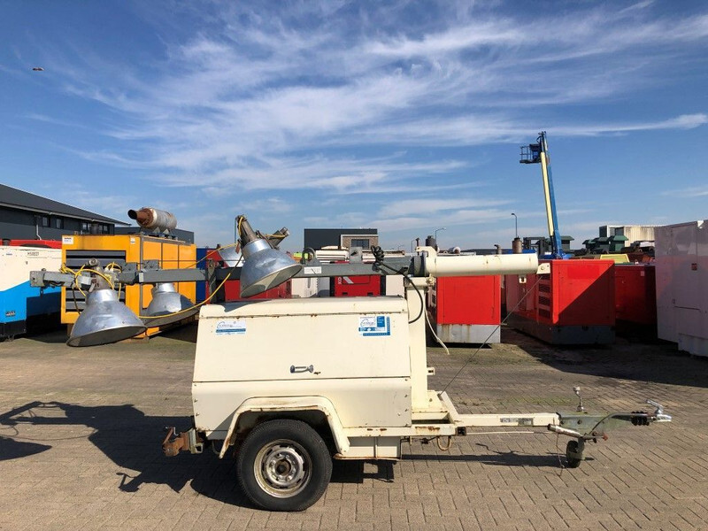 Terex Kubota Leroy Somer 7 kVA lichtmast aggregaat light tower - Mat d'éclairage: photos 1 Terex Kubota Leroy Somer 7 kVA lichtmast aggregaat light tower - Mat d'éclairage: photos 1