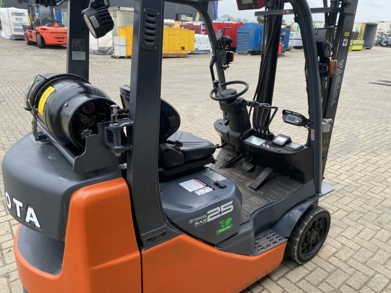 Chariot élévateur à gaz Toyota 8FGCU25 2.5 ton Duplex Sideshift LPG Heftruck: photos 17