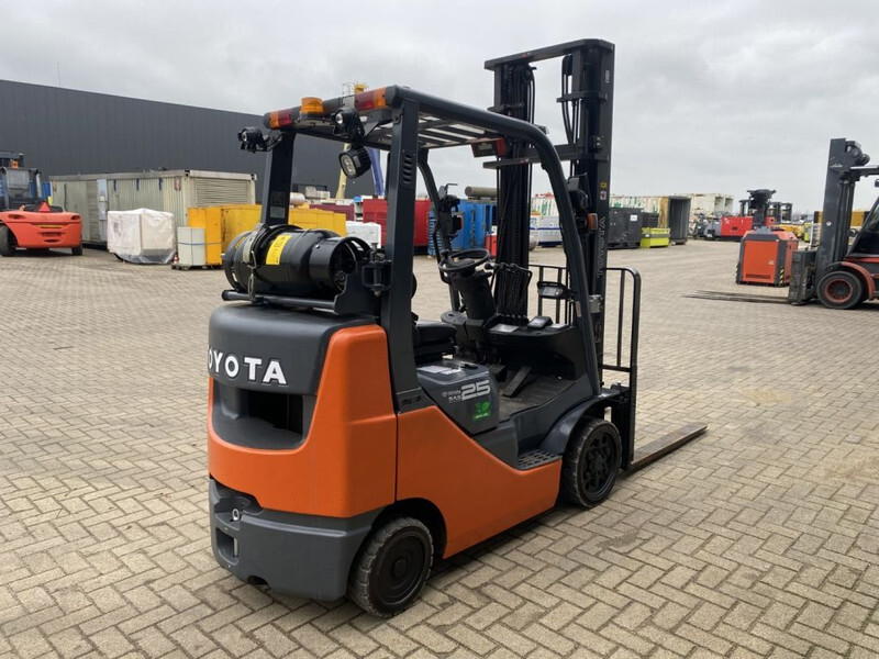 Chariot élévateur à gaz Toyota 8FGCU25 2.5 ton Duplex Sideshift LPG Heftruck: photos 11