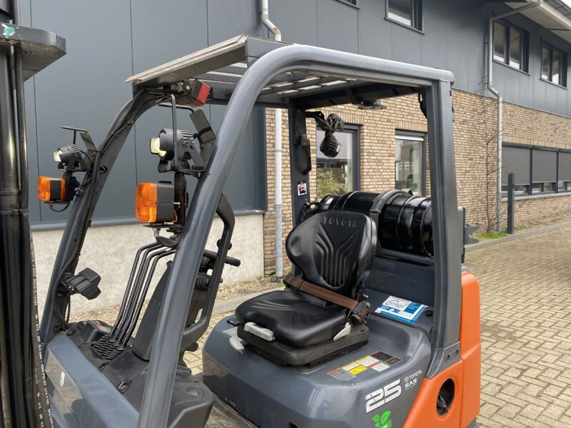 Chariot élévateur à gaz Toyota 8FGCU25 2.5 ton Duplex Sideshift LPG Heftruck: photos 6