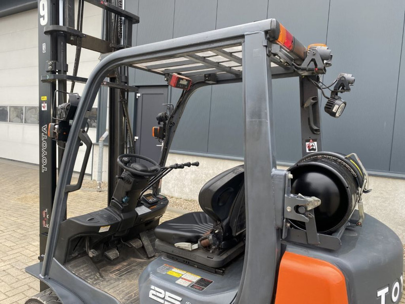 Chariot élévateur à gaz Toyota 8FGCU25 2.5 ton Duplex Sideshift LPG Heftruck: photos 15
