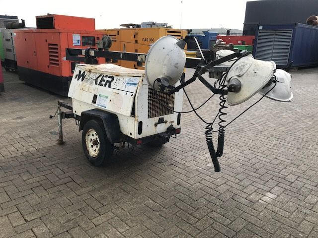 Wacker LTC4L Lombardini Diesel Mobiele light tower lichtmast aggregaat - Mat d'éclairage: photos 4 Wacker LTC4L Lombardini Diesel Mobiele light tower lichtmast aggregaat - Mat d'éclairage: photos 4