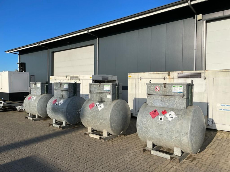 Dieseltank Rietberg 1000 liter Dieseltank Gegalvaniseerd IBC - Cuve de stockage: photos 3 Dieseltank Rietberg 1000 liter Dieseltank Gegalvaniseerd IBC - Cuve de stockage: photos 3