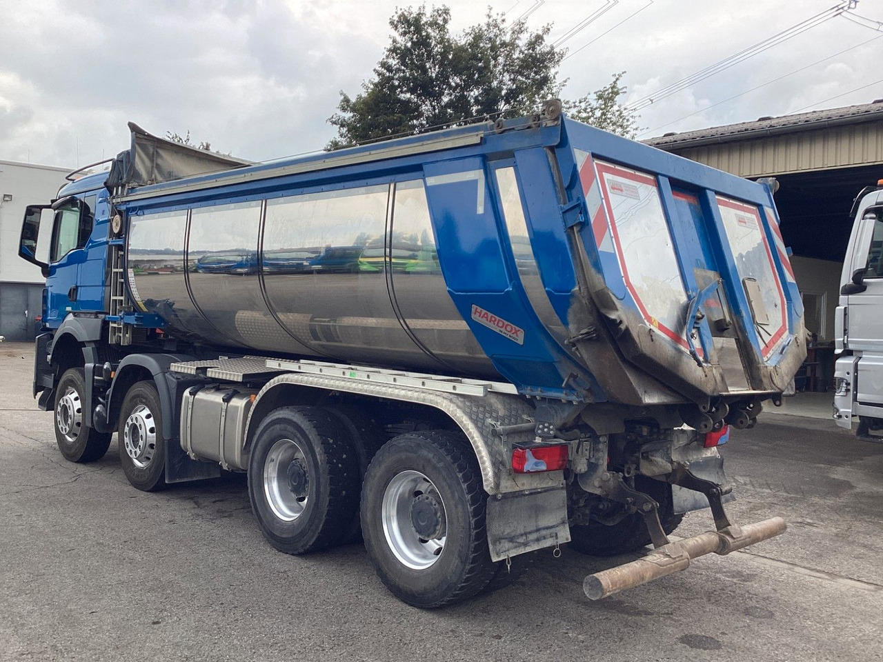 MAN TGS 35.510 Carnehl Thermomulde Asphalt 16,5m³ - Camion benne: photos 3 MAN TGS 35.510 Carnehl Thermomulde Asphalt 16,5m³ - Camion benne: photos 3