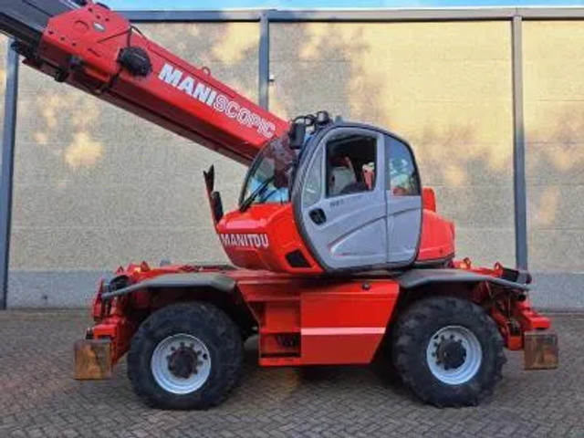 Chariot télescopique Manitou MRT 2150+ Privilege All-Terrain Rotating Telehandler (2015): photos 9