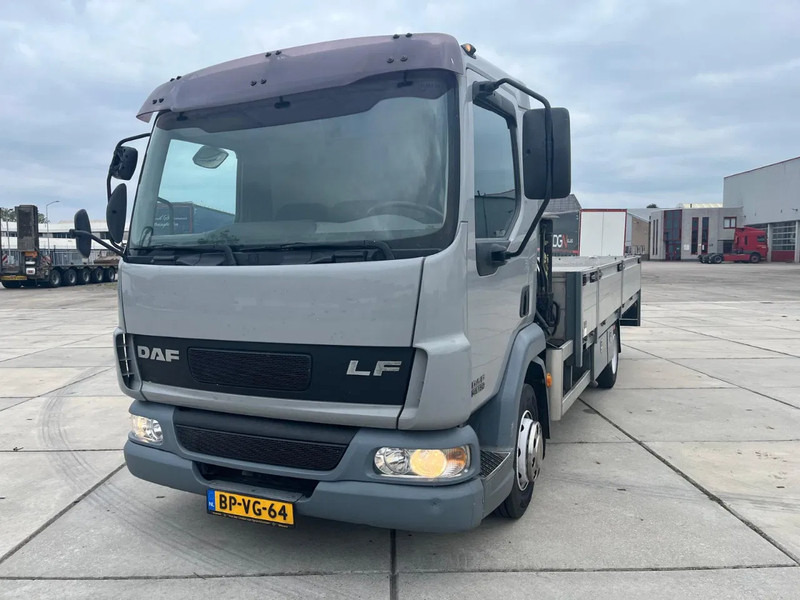 DAF LF 45 FA - Camion grue, Camion plateau: photos 2 DAF LF 45 FA - Camion grue, Camion plateau: photos 2