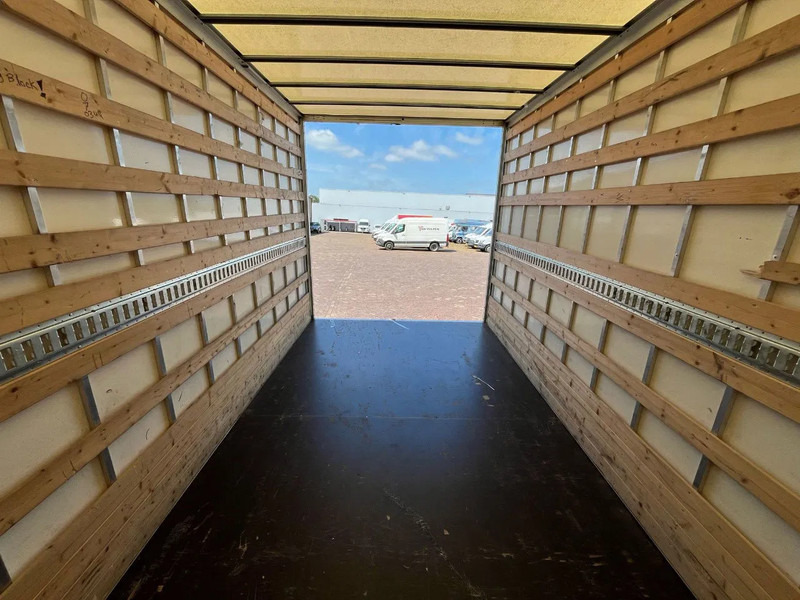 Fourgon grand volume, Utilitaire double cabine Iveco Daily 35C16 Achterdeuren (15 diverse modellen op voorraad): photos 13 Fourgon grand volume, Utilitaire double cabine Iveco Daily 35C16 Achterdeuren (15 diverse modellen op voorraad): photos 13