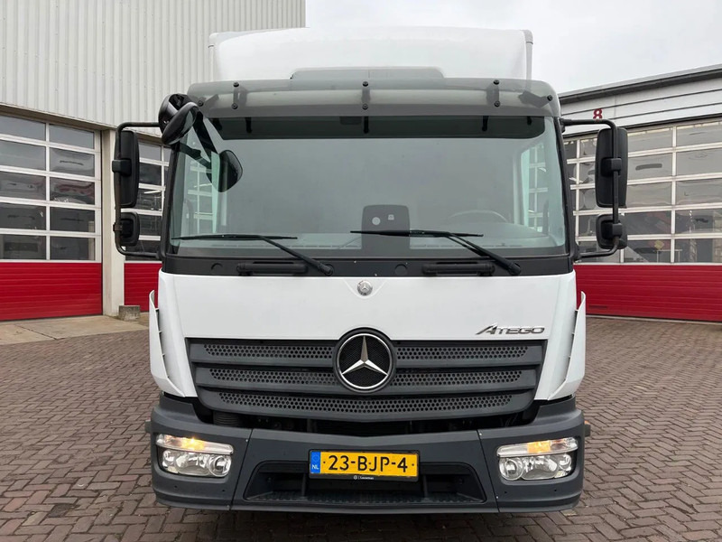 Mercedes-Benz Atego 816 - Camion fourgon: photos 2 Mercedes-Benz Atego 816 - Camion fourgon: photos 2