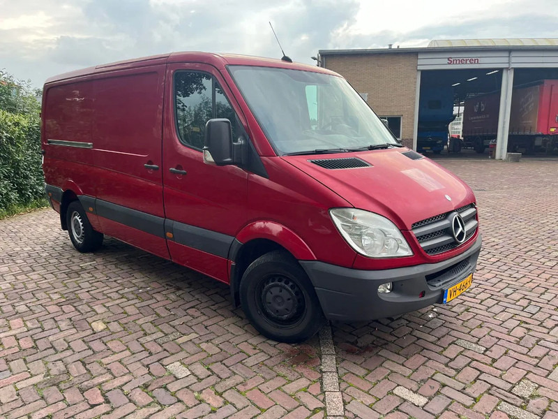 Mercedes-Benz Sprinter 313 CDI L2H1 - Fourgon utilitaire: photos 3 Mercedes-Benz Sprinter 313 CDI L2H1 - Fourgon utilitaire: photos 3
