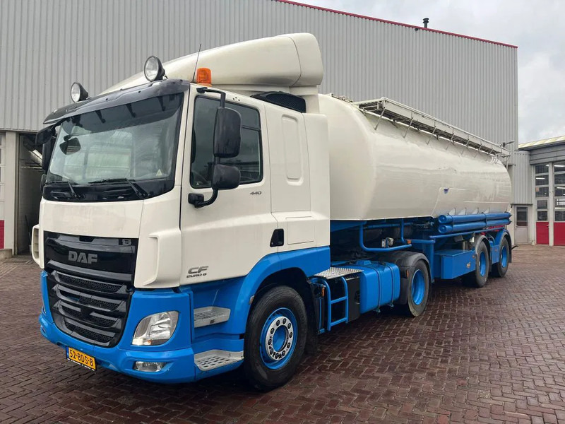DAF CF 440 FT EURO 6 WITH BULK COMPRESSOR - Tracteur routier: photos 1 DAF CF 440 FT EURO 6 WITH BULK COMPRESSOR - Tracteur routier: photos 1
